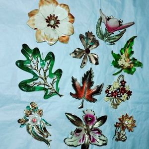 Lot of enamel brooches vintage estate collection metal